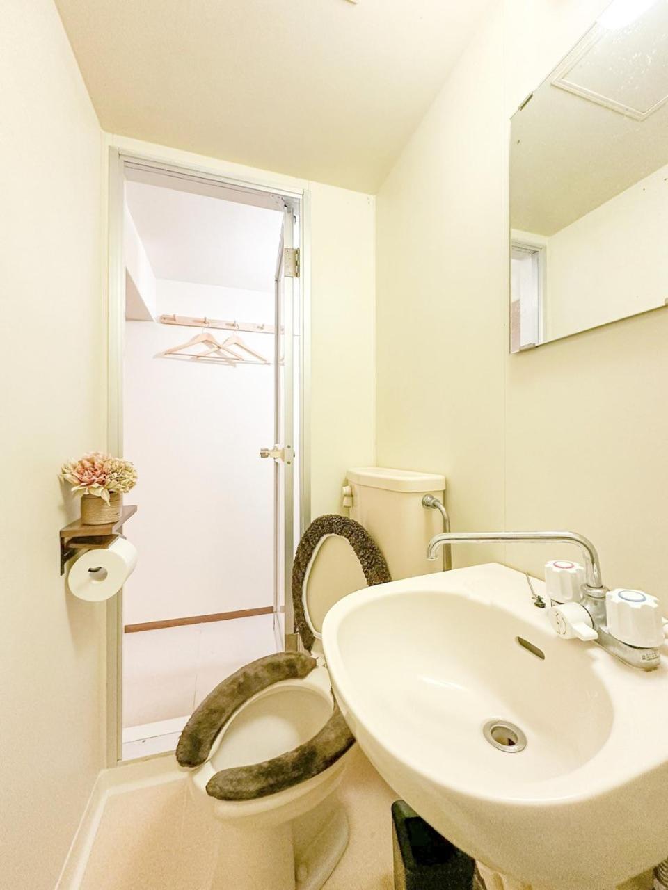 Family Or Business Travel 20 Percent Off 3 Minutes To Shinjuku Max 3 People Apartment *